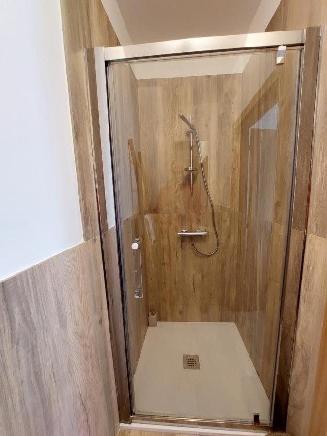 La Bougainville - Luxury Apartment Torbole Sul Garda Eksteriør billede