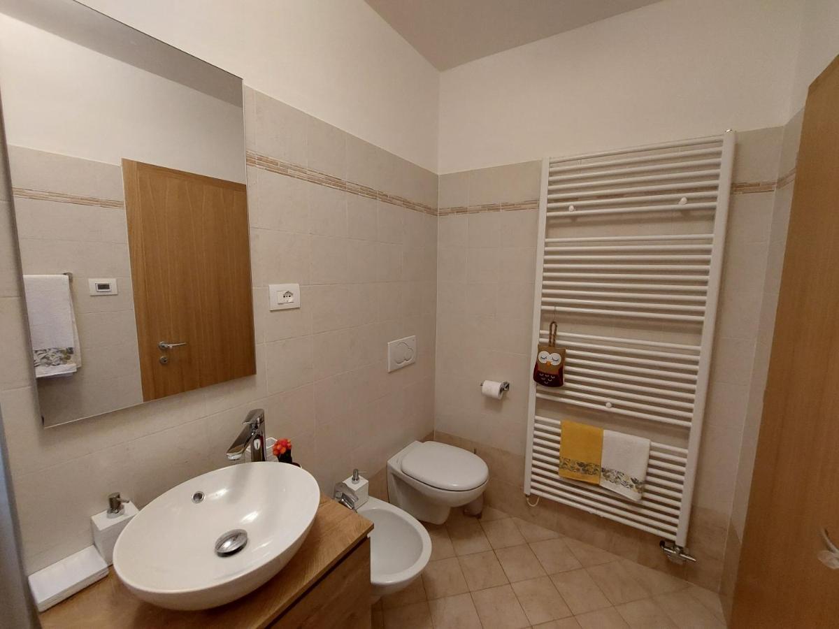 La Bougainville - Luxury Apartment Torbole Sul Garda Eksteriør billede