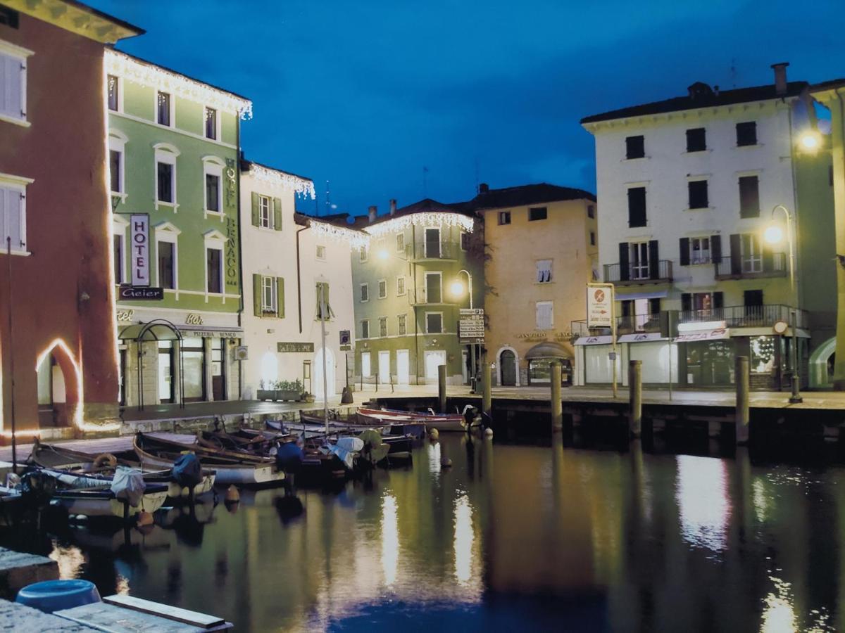 La Bougainville - Luxury Apartment Torbole Sul Garda Eksteriør billede
